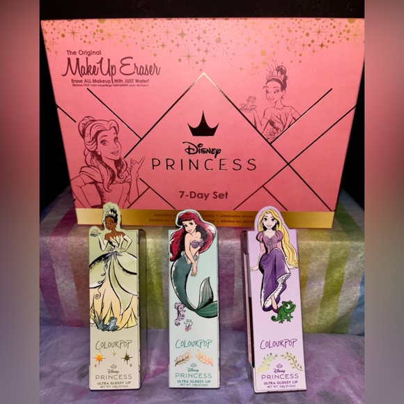 Disney Makeup Eraser Set  w/ 3 lip glosses and set of 5 socks - Picture 2 of 14